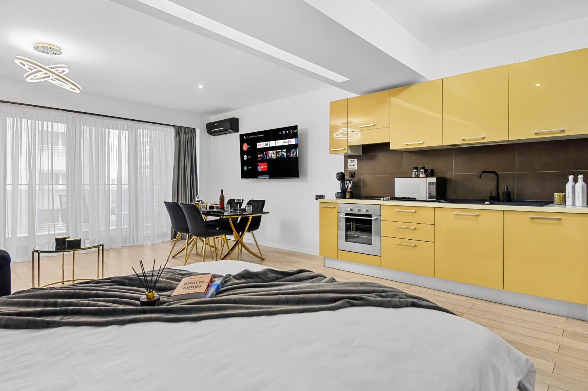 Central Studio With Balcony And Self Check-In Rh Living Bukarest Kültér fotó